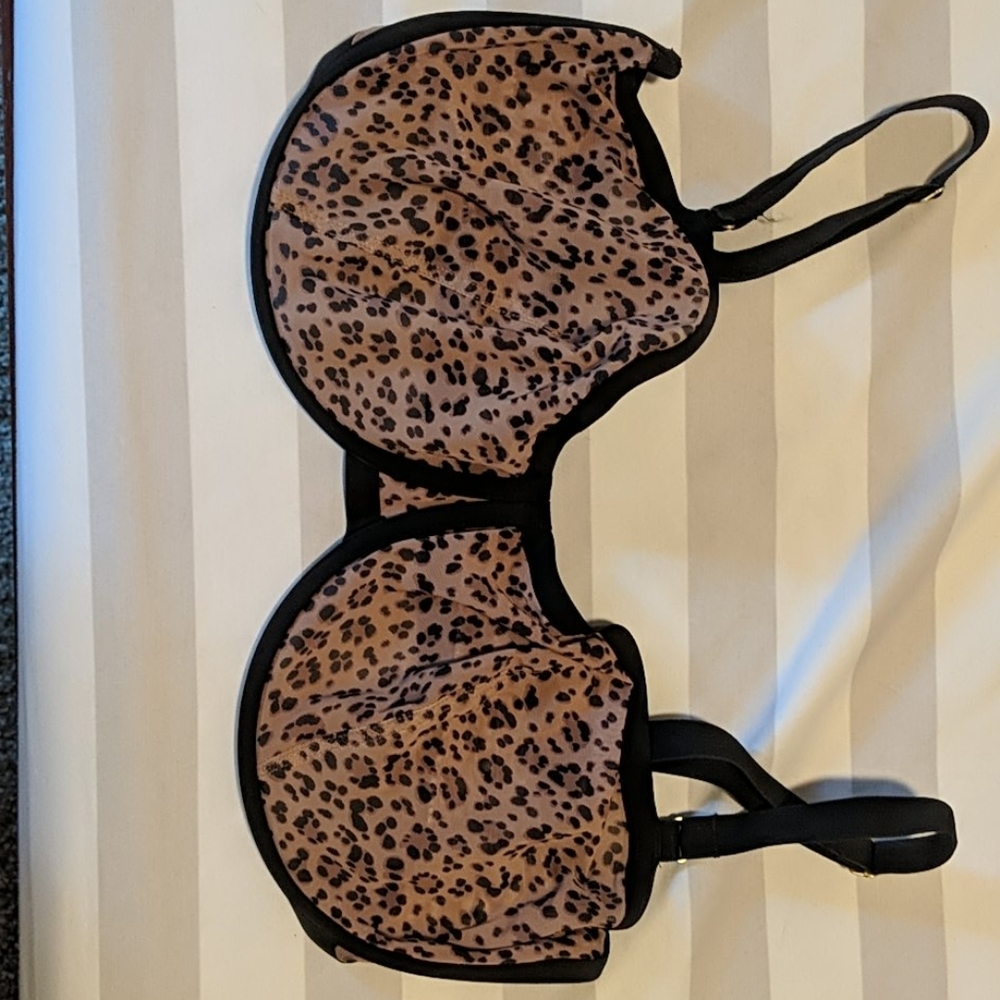 Balconette CUUP leopard bra